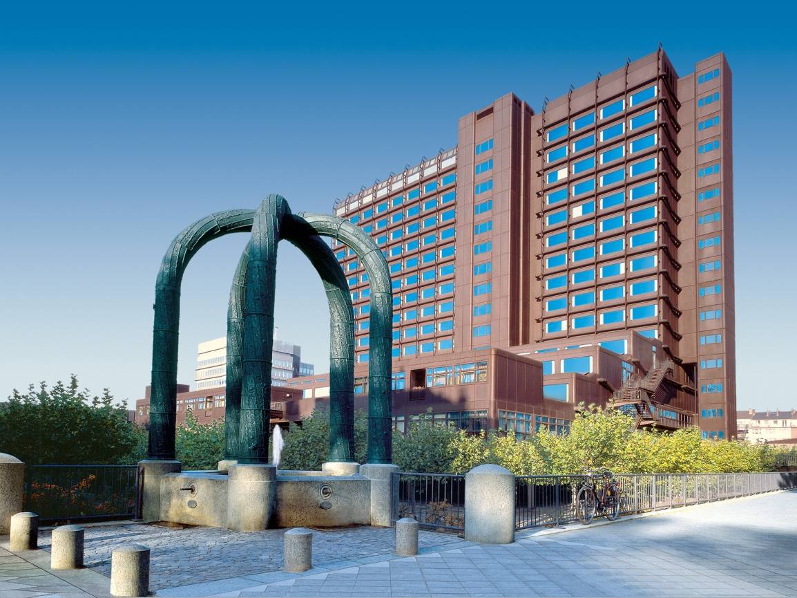  Das Hauptgebäude des Landesbetriebes Information und Technik Nordrhein-Westfalen (IT.NRW) in Düsseldorf. 