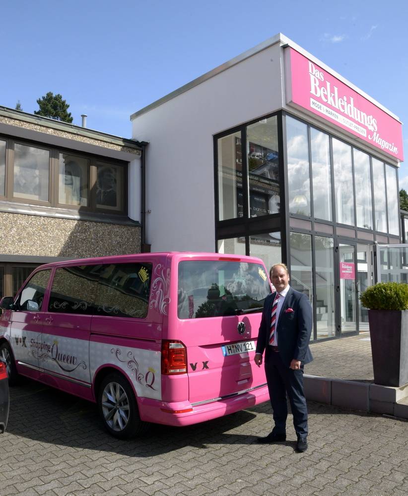  Michael Mengel und der bekannte Bus. 