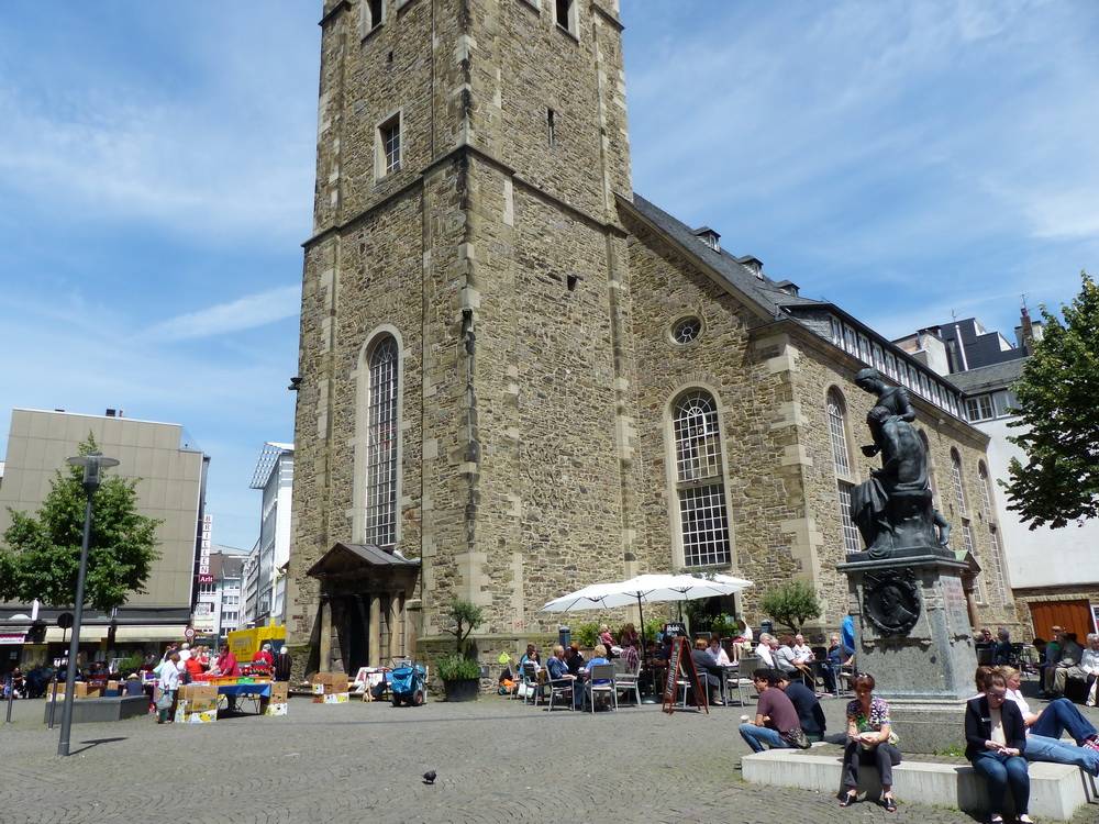 City-Kirche: Aufzug im Turm