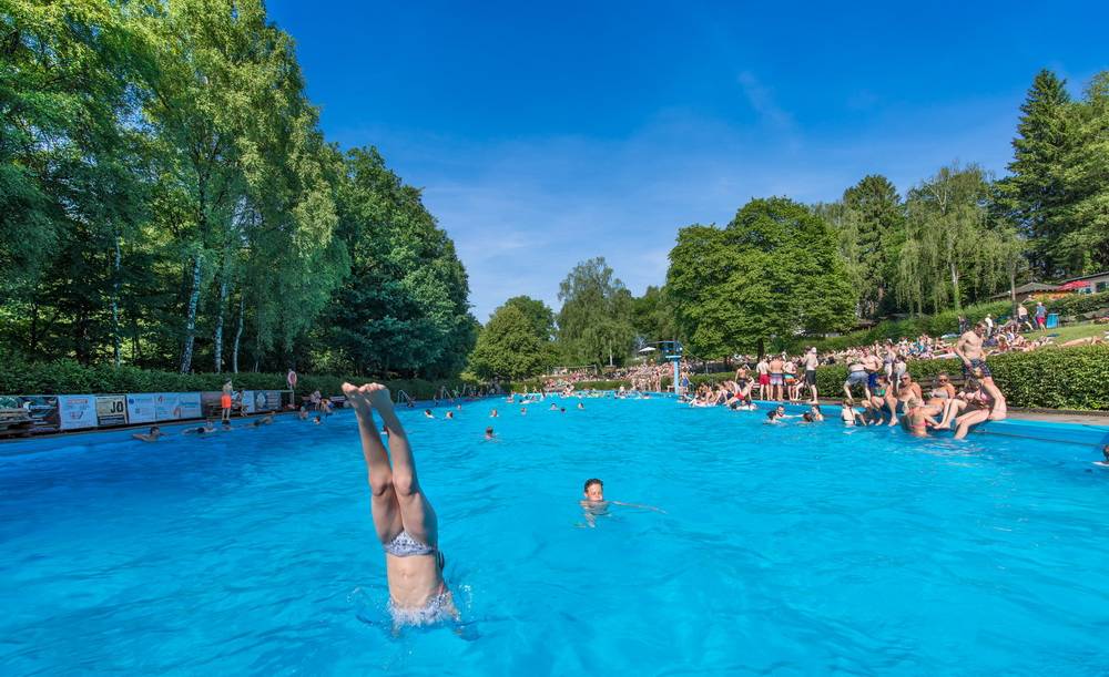 Auch Freibad Eckbusch noch offen