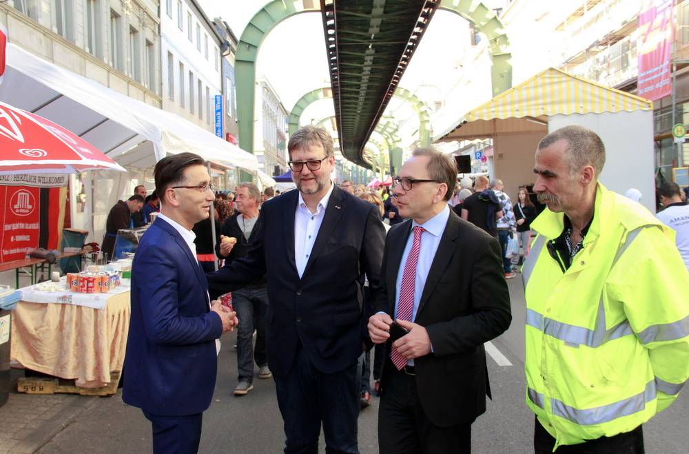  Auch OB Mucke (2.v.re.) schaute im vergangenen Jahr vorbei. 
