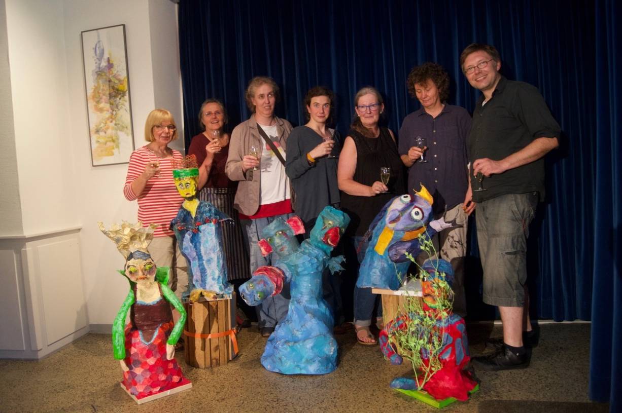  Mit ihrer Leistung waren sie am Ende mehr als zufrieden, gingen sie doch nicht nur mit einer echten Theaterfiguren nach Hause, sondern vor allem mit viel künstlerischem Input und jeder Menge Inspiration. 