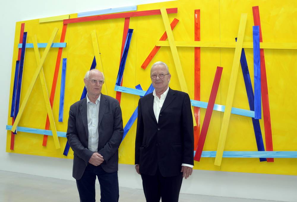  Tony Cragg (li.) ist glücklich, dass Imi Knoebel seine Einladung angenommen hat und nun einige Werke im Skulpturenpark Waldfrieden zeigt. 