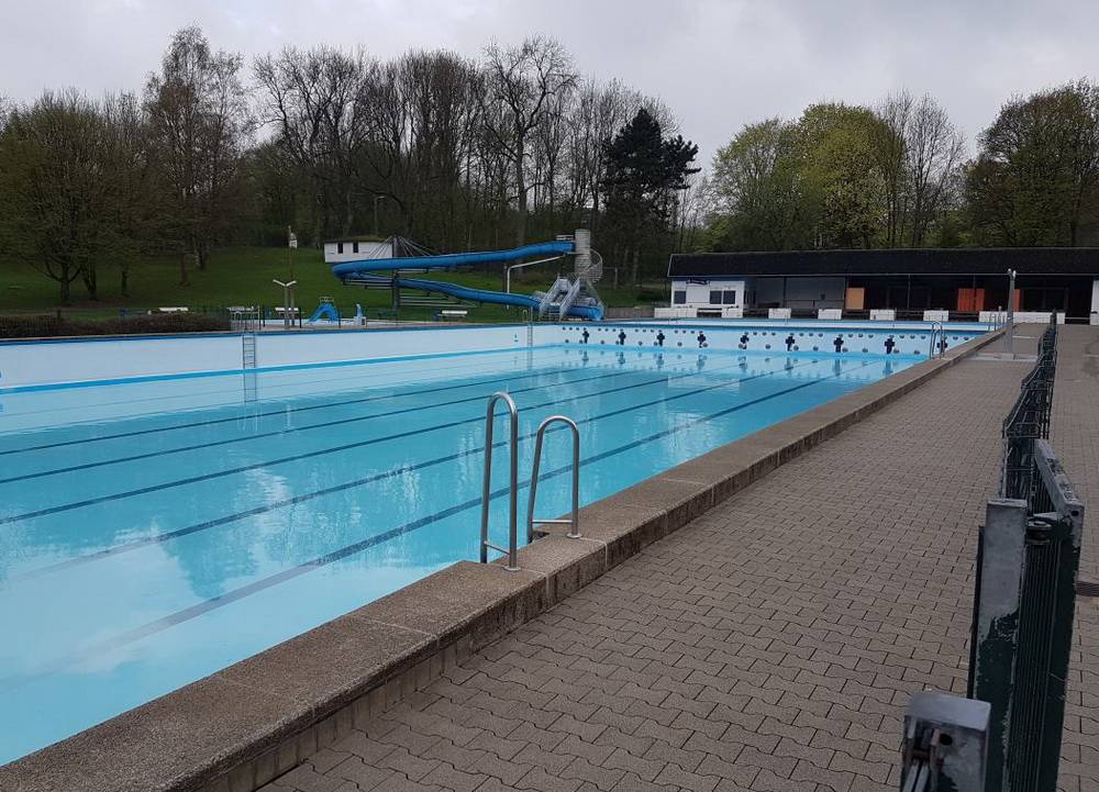  Das Freibad Mählersbeck. 