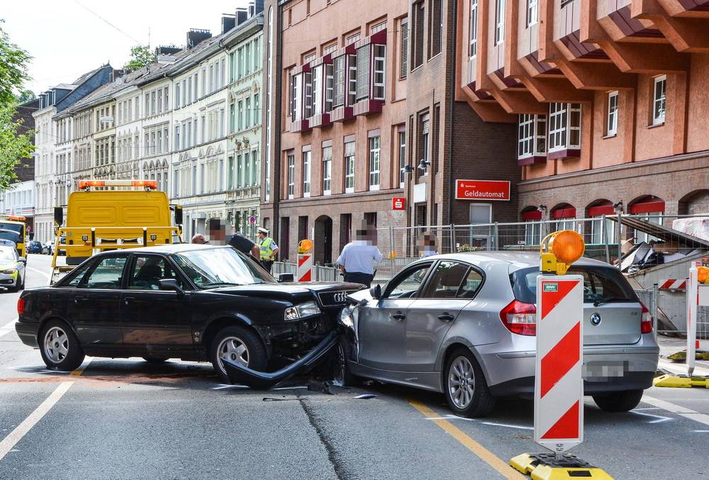 Drei Personen verletzt