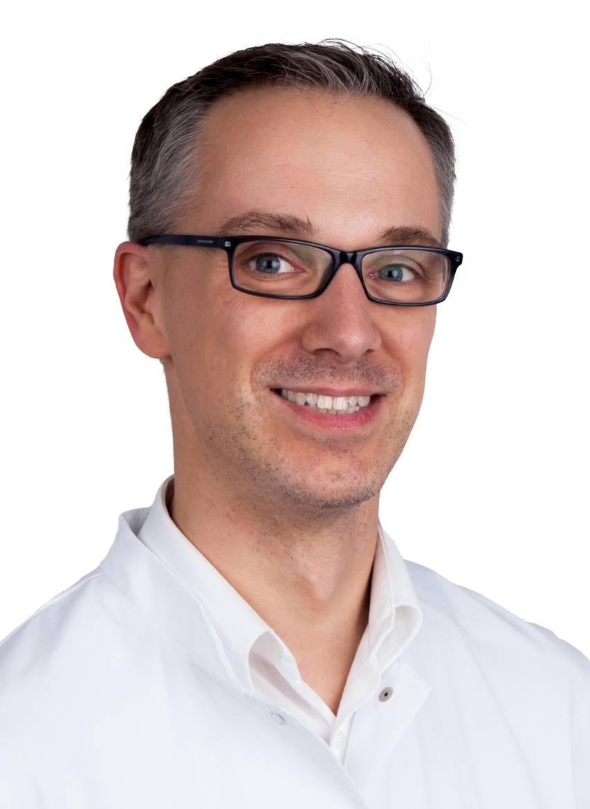 Chefarzt der Abteilung für Gynäkologie &amp; Geburtshilfe Dr. med. Clemens...