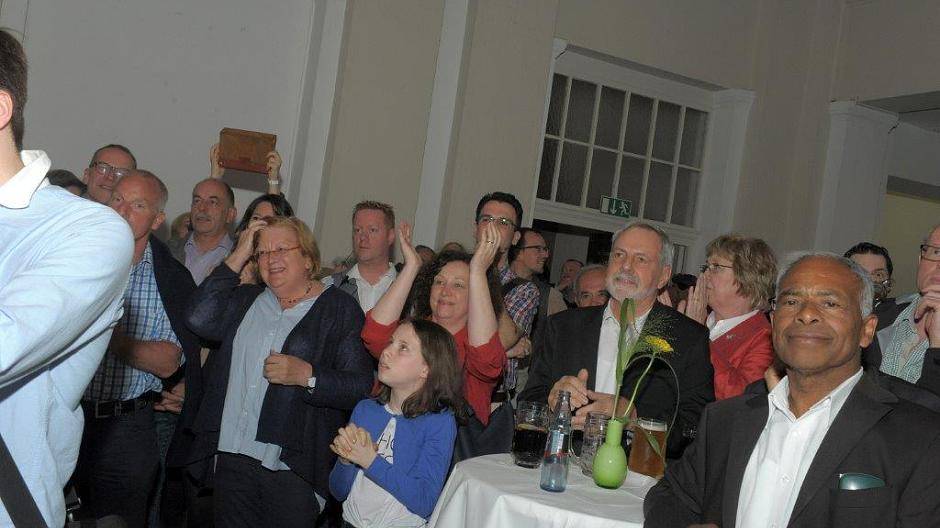 Die Hände zum Himmel: Claudia Hardt freut sich über das gute...