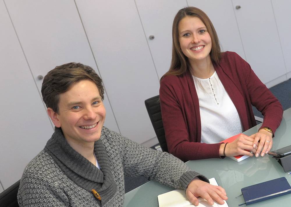  Franziska Fischer und Marcel Solar kümmern sich im Bürgerbeteiligungs-Dezernat um zahlreiche Projekte, bei denen die Wuppertaler direkt in politische Entscheidungen einbezogen werden. 