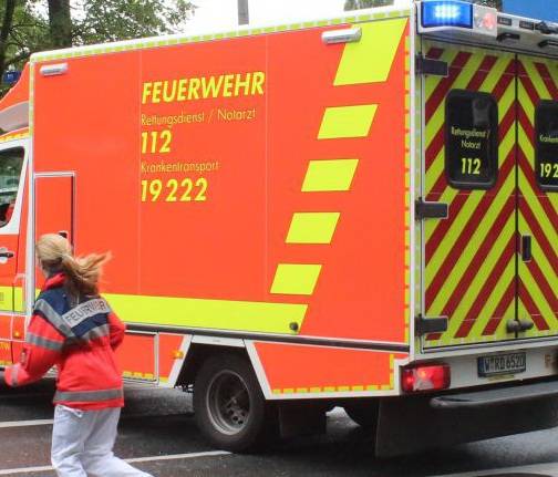 Nach Unfall: Sichtschutz gegen Gaffer