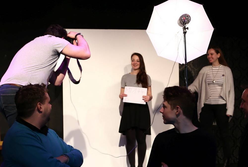  Die Teilnehmer werden ins richtige Licht gerückt. 