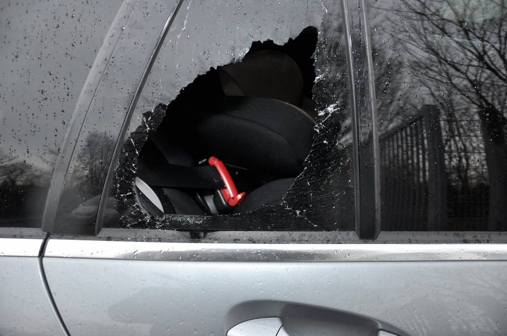 Mindestens 13 Wagen aufgebrochen