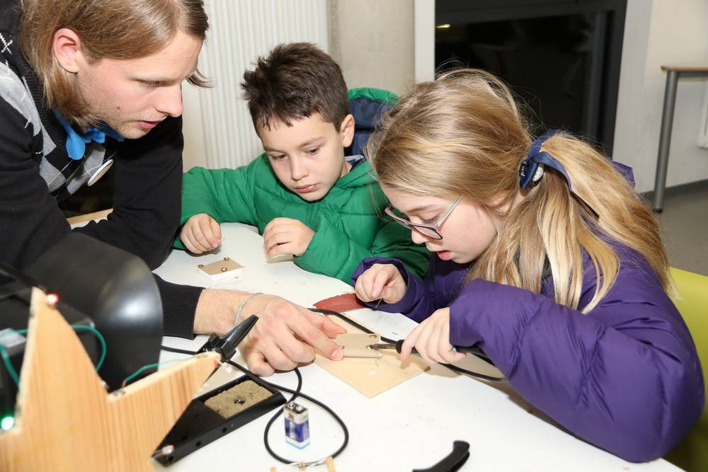  Lernen mit Spaß und vor allem ohne Zwang. Die Junior Uni vermittelt das seit inzwischen acht Jahren. 