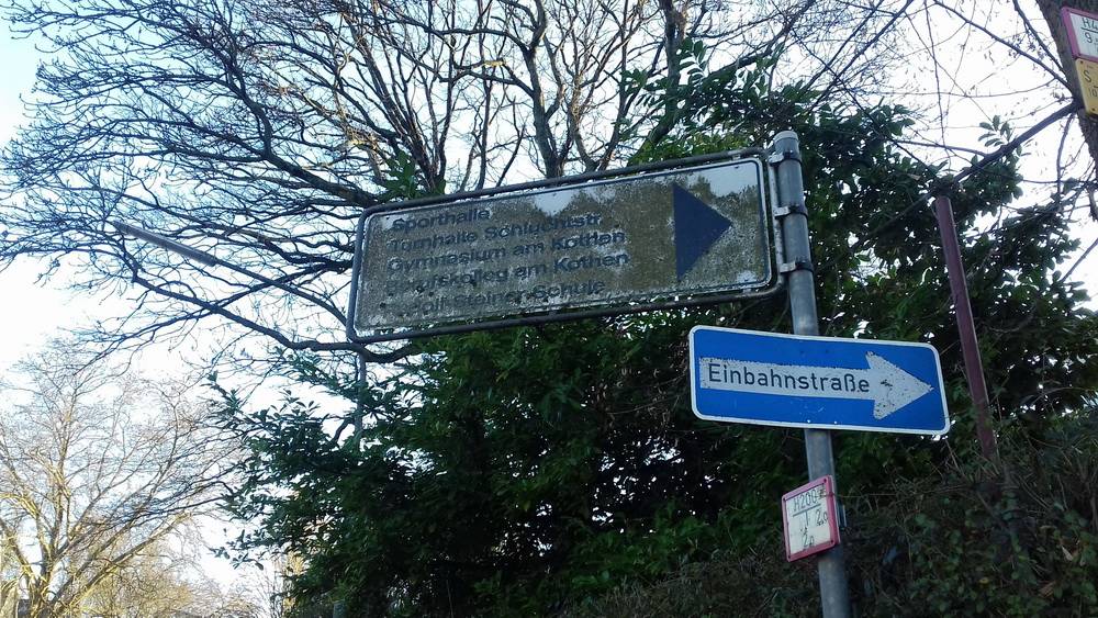 Es grünt so grün der Schilderwald