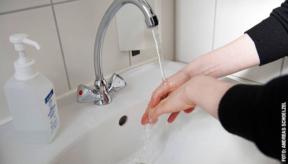 Häufiges Händewaschen schützt vor Ansteckung