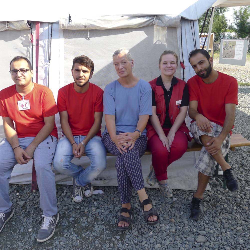  Bärbel Schanze (Mitte) mit Kollegen. 