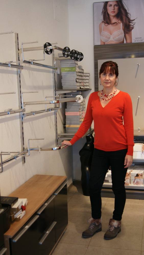  Schock für Martina Kortwig: Die Regale ihrer Boutique wurden geplündert. Mittwoch ist sie aber mit neuer Ware am Start. 