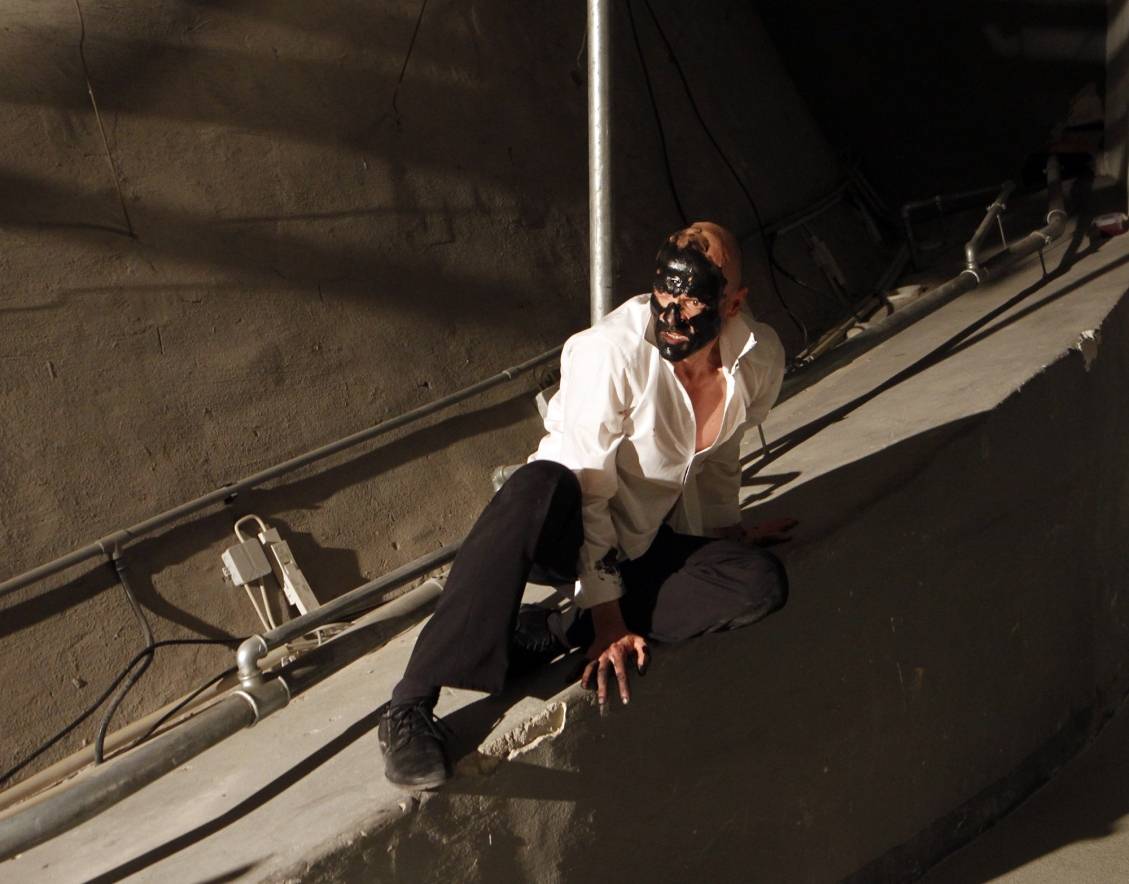 Thomas Braus turnt durch die innere Hölle