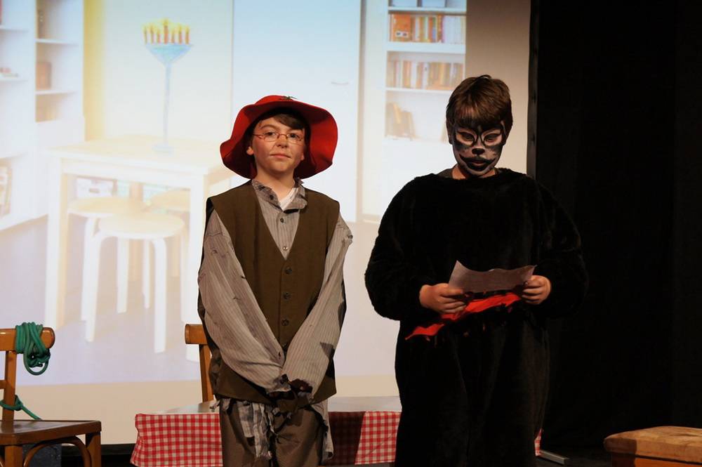  Das Musiktheaterprojekt „Dann leben sie noch heute“ in der Alten Feuerwache (2015). 