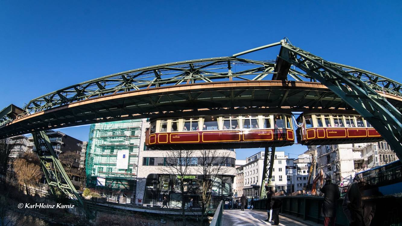 „Fischauge, sei wachsam ...“