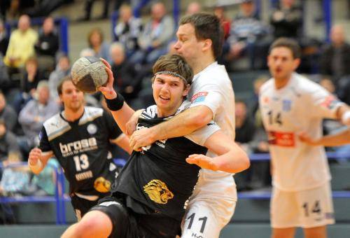  Hendrik Pekeler im BHC-Dress. 