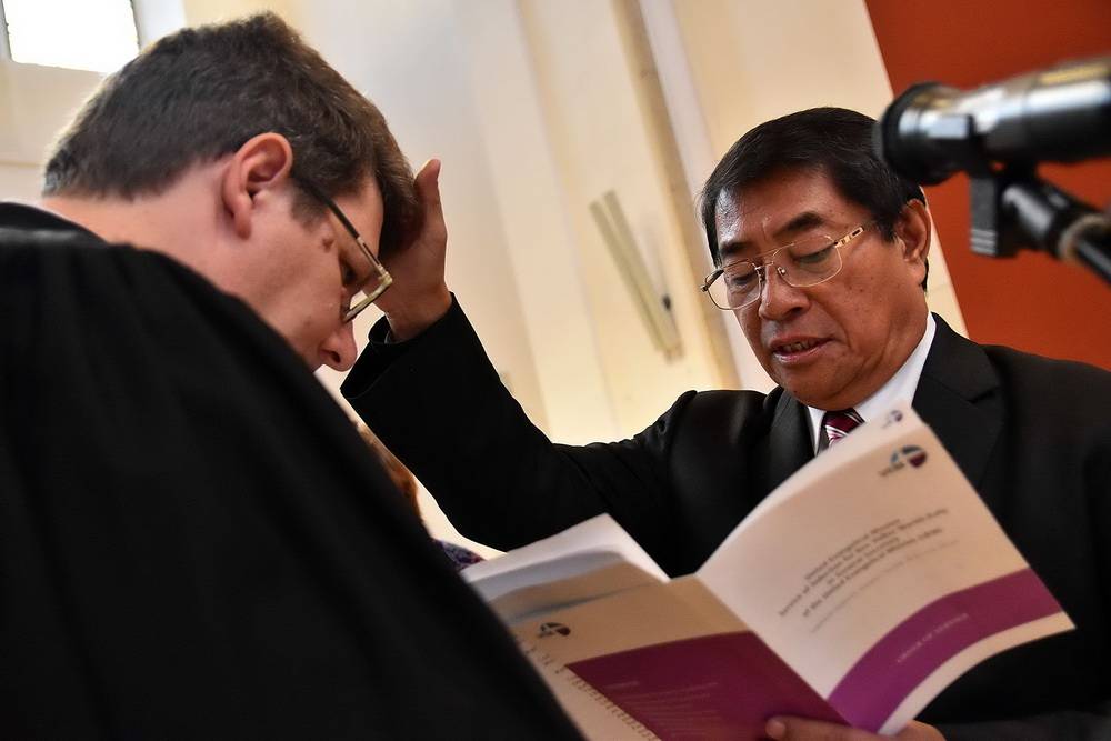 Dally in Amt und Würden