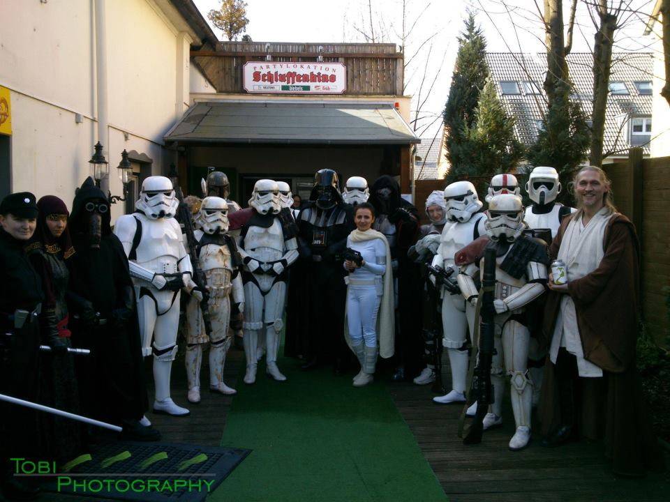  Die Mitglieder der "501. Legion - German Garrison" setzen sich auch immer wieder für soziale Projekte ein. 