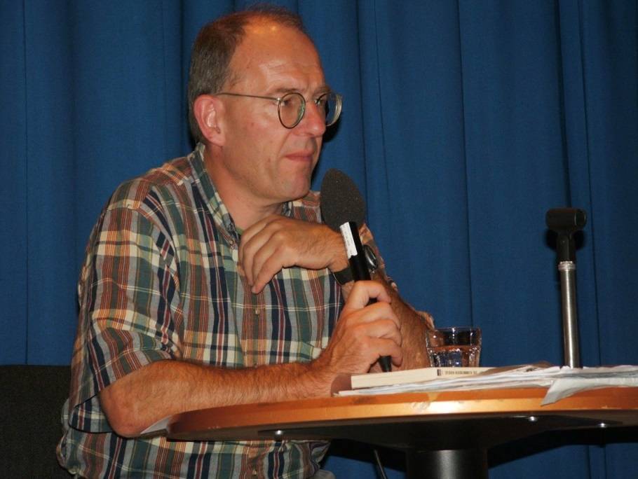  Der Journalist und UN-Experte kommt in die Wuppertaler VHS - und spricht über Geopolitik.  