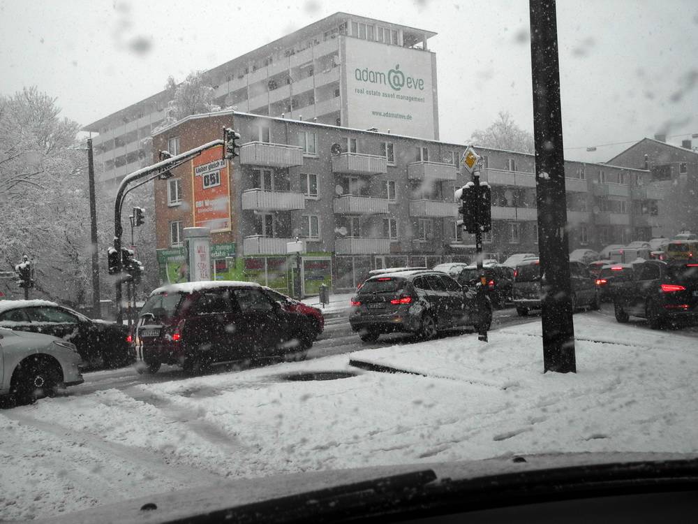 Per Rad dem Schnee getrotzt ...