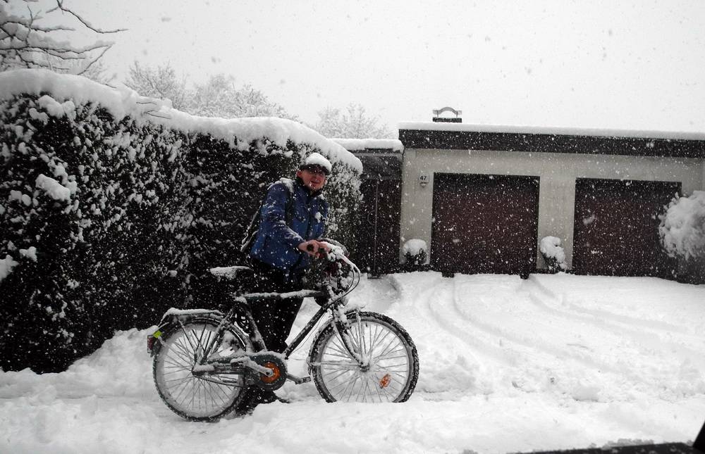 Per Rad dem Schnee getrotzt ...