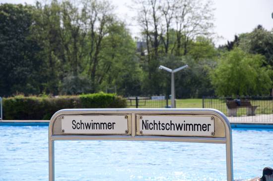  Das Freibad Mählersbeck. 