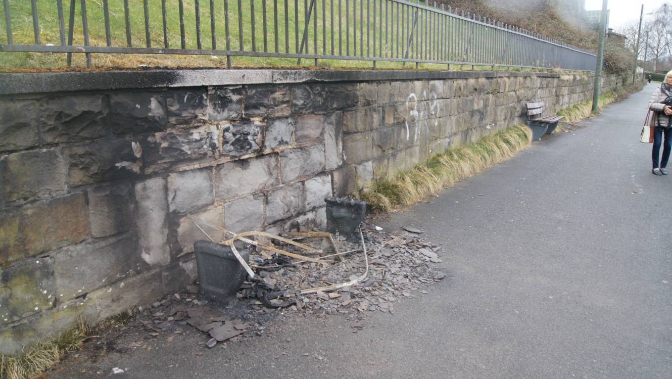 Brandanschlag auf Bank