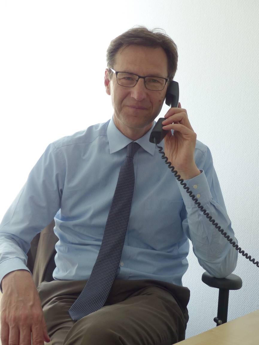  Prof. Dr. med. Bernd Sanner. 