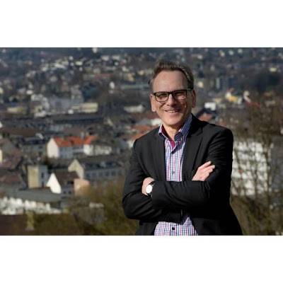  Seit Oktober 2015 ist Andreas Mucke Oberbürgermeister in Wuppertal. Jetzt kommt er in die Politische Runde der Volkshochschule.  