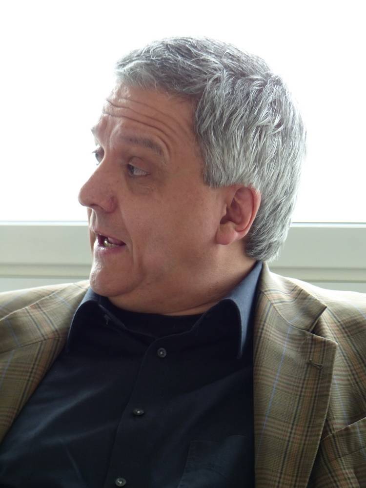  Architekt Florian Baltzer will so nah wie möglich an die erste Version des Bahnhofsgebäudes — mit runden Fenstern. Seine Petition hat mehr als 2.000 Unterzeichner. 