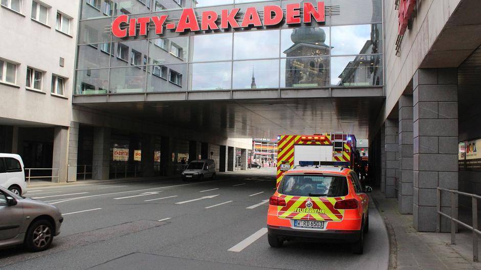 Unbekannte Flüssigkeit im Ärztehaus