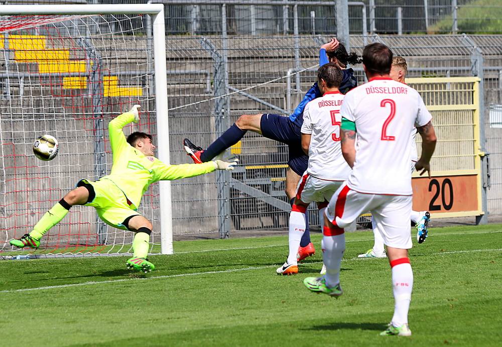  Das Tor von Ercan Aydogmus zum 2:2 in Düsseldorf. 