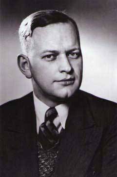  Der Wuppertaler Jurist und Kriegsdienstverweigerer Martin Gauger, den die Nazis getötet haben, soll jetzt mit der Namensgebung einer Brücke geehrt werden.  