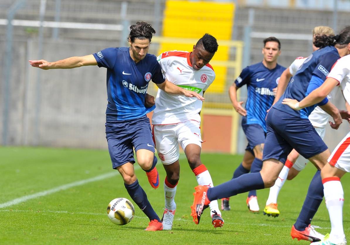 Silvio Pagano (li.) in Aktion.