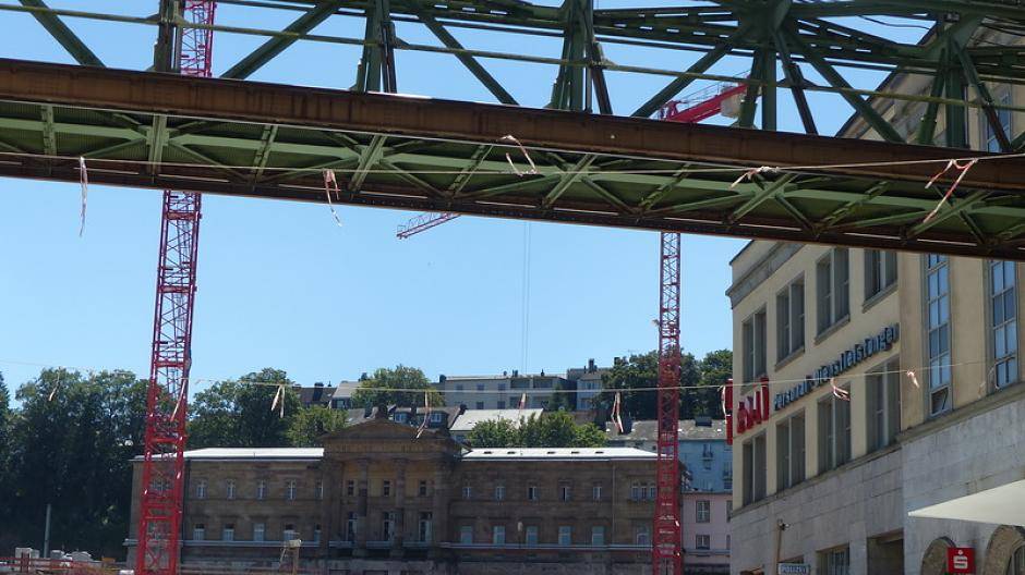 Der Blick von der Alten Freiheit auf den Hauptbahnhof wird auch zukünftig weitgehend...
