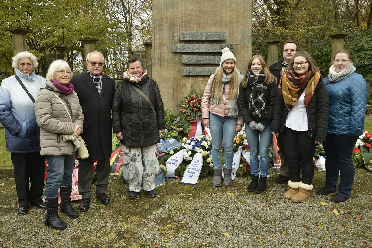 Wuppertaler gedenken Kriegsopfern