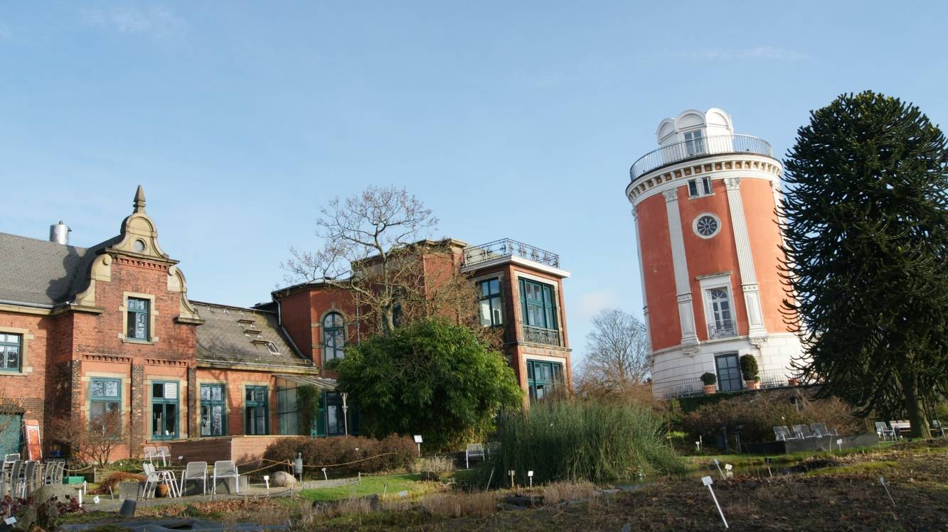  Ein sehr besonderes Wuppertaler Ensemble sind die Villa Eller und der Elisenturm auf der Hardt. 