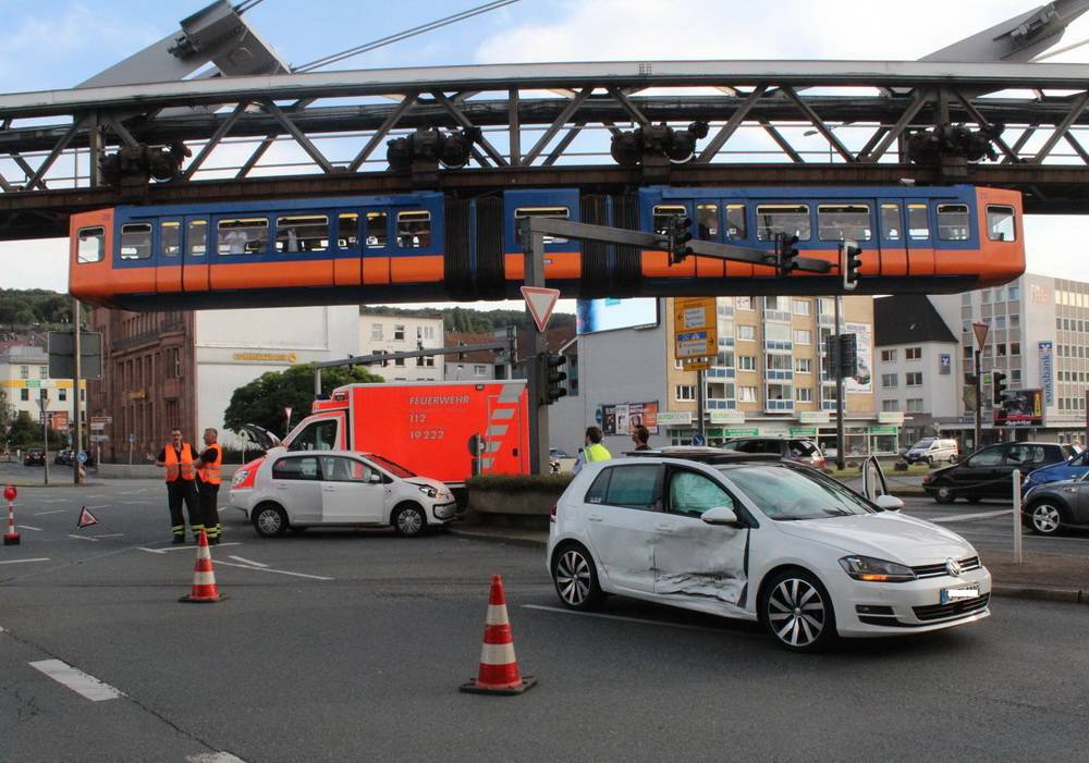 Zwei VW beschädigt: 31.000 Euro Sachschaden