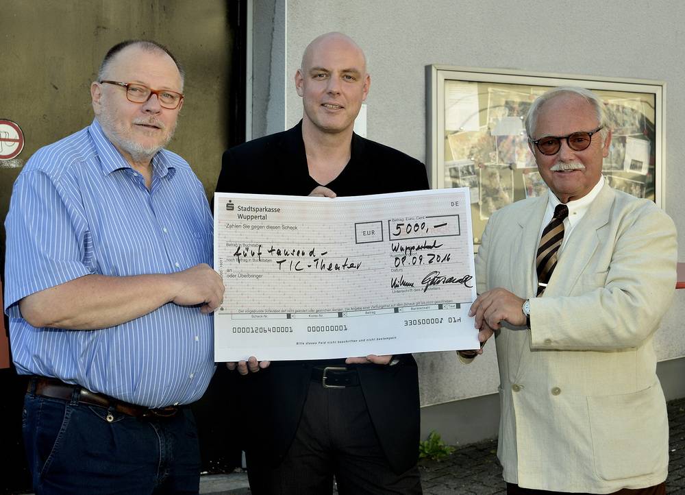 Nettelbeck-Stiftung unterstützt das Cronenberger TiC-Theater: Die „heißen Zeiten“...