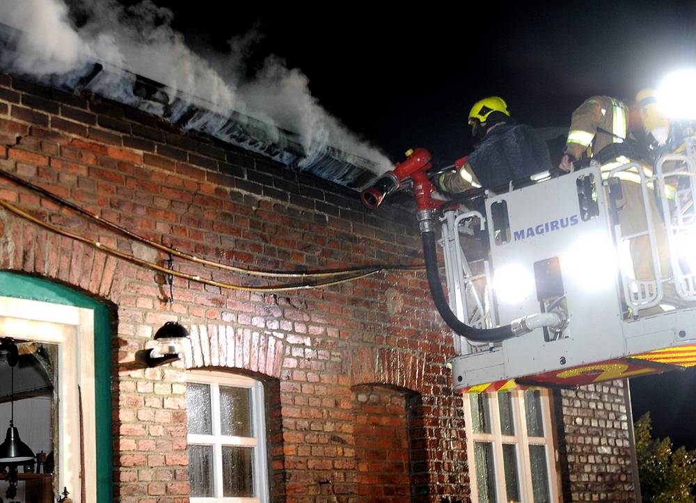  Die Feuerwehr hatte viel zu tun. 
