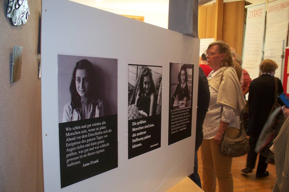 Viele Fotos — und ein Film