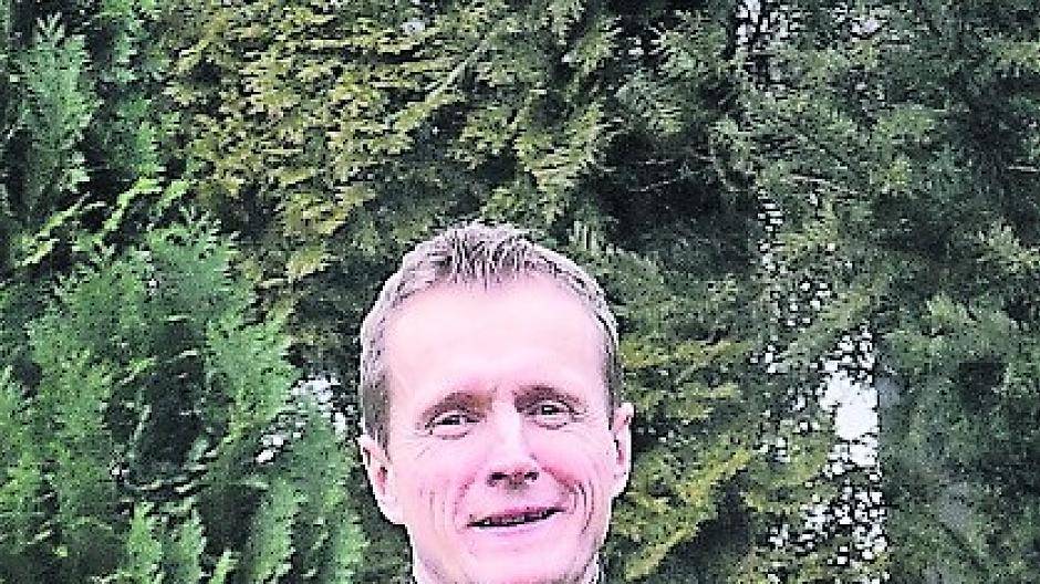  Am 6. Juni um 6 Uhr wird Peter Draheim an der Quelle der Ruhr starten und bis zu ihrer Mündung ohne Pause laufen. Etappenweise werden ihn Freunde begleiten. 