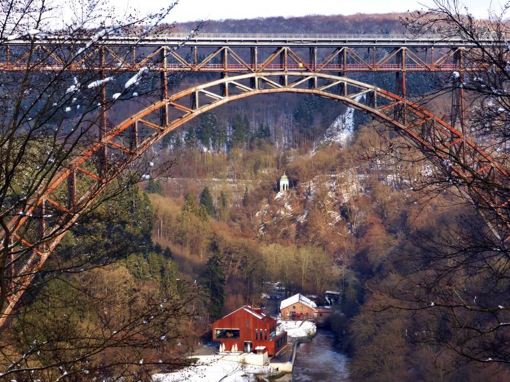  Bergisches Wahrzeichen: die Müngstener Brücke. 