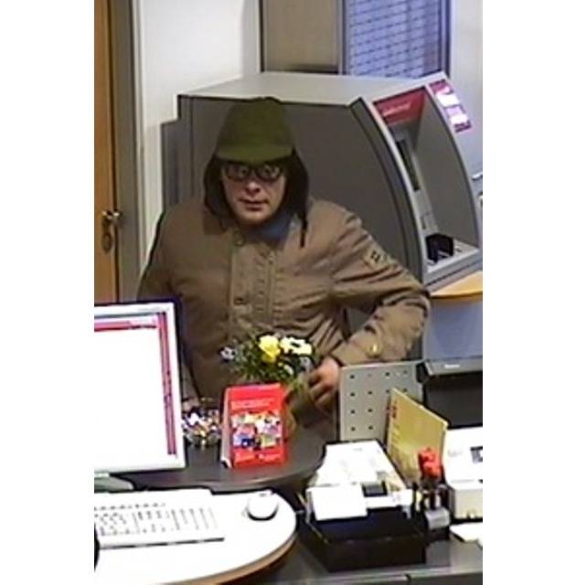  Wer kennt diesen Mann? 