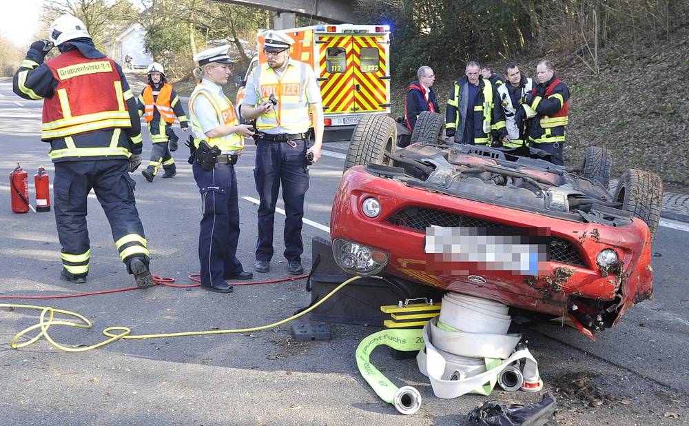  Die L 418 war während der Unfallaufnahme komplett gesperrt. 