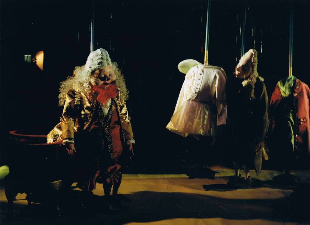  Das Marionettentheater ist nicht nur etwas für kleine Fans. 